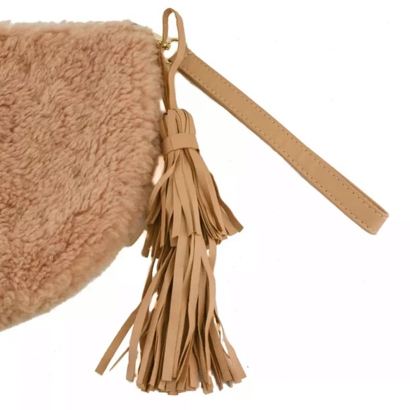 SOLD OUT ❤️Ulla Johnson Kruz Faux Shearling Clutch Pouch Bag - Picture 3 of 8